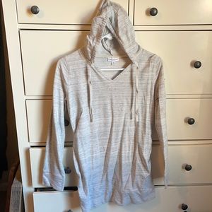 Small maternity hooded tunic with pockets light gray